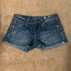 Miss me shorts size 25